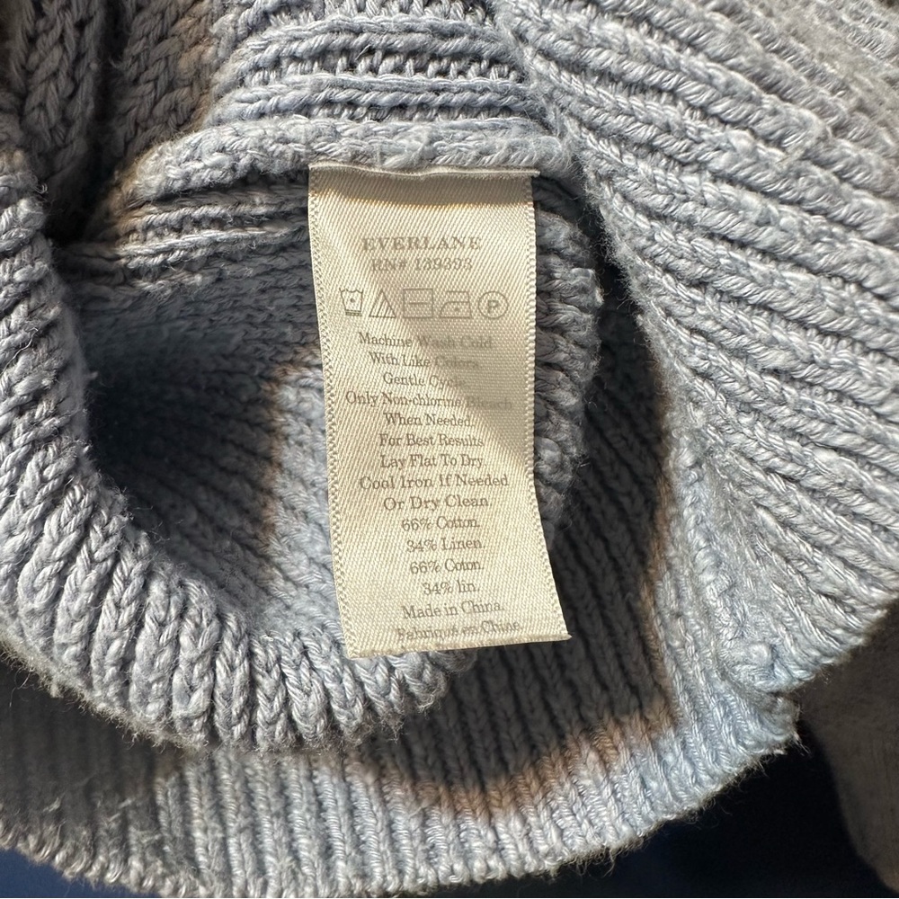 Everlane Heather Gray Crew Neck Sweater - Picture 4 of 4